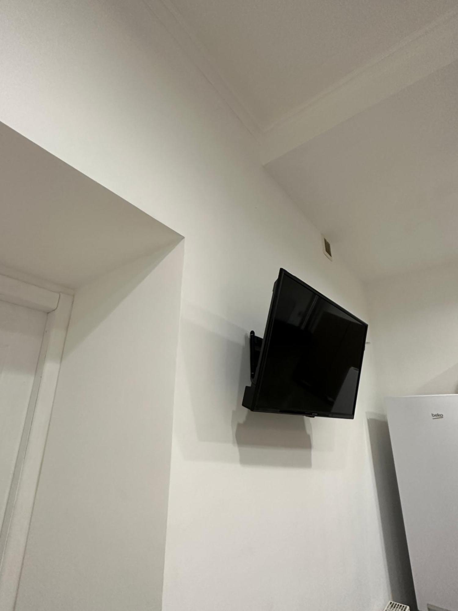 Levvv Apartment Lviv Bagian luar foto