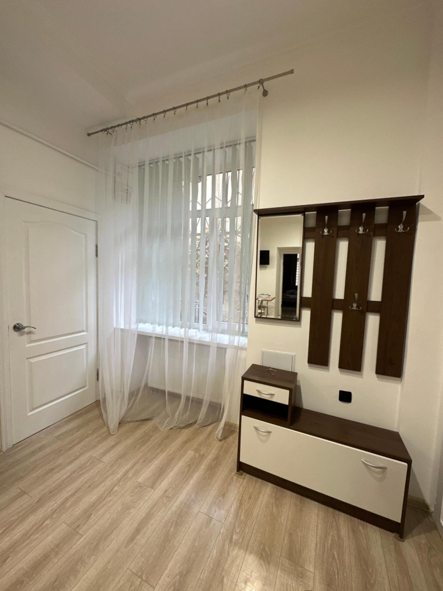 Levvv Apartment Lviv Bagian luar foto